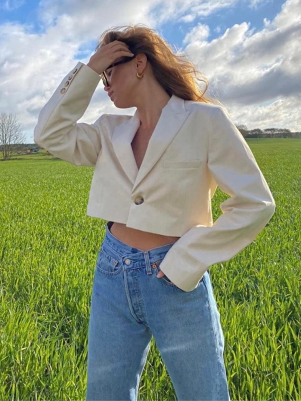 Djerf Avenue It Blazer Sand XS Cropped Linen Blend Blazer